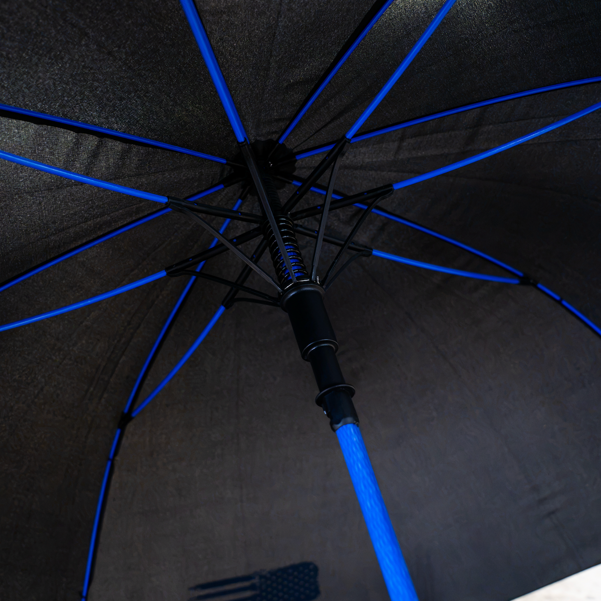 Goonzquad Oversized Windproof Umbrella (Blue)
